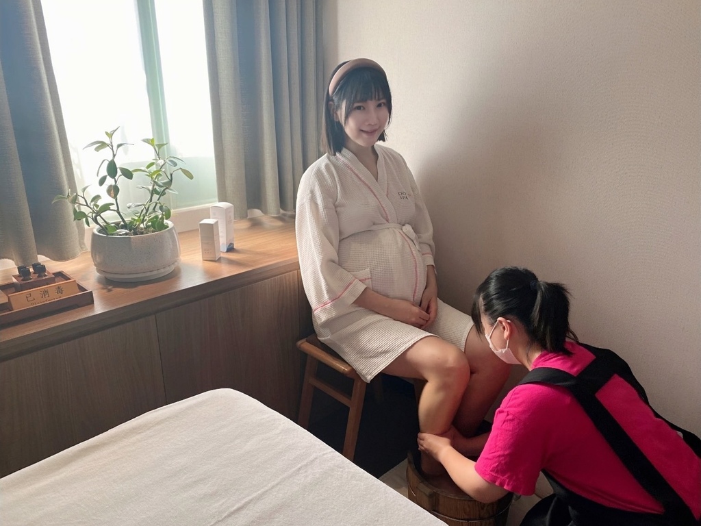 孕媽咪專屬的放鬆時刻【逗DollSpa】台北大同區孕婦按摩S