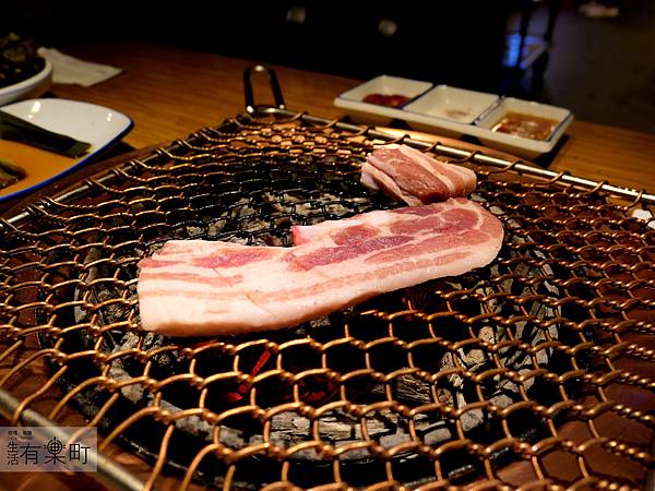 【韓國首爾美食】王妃家烤肉(鐘路店)：人氣烤韓牛餐廳推薦，入