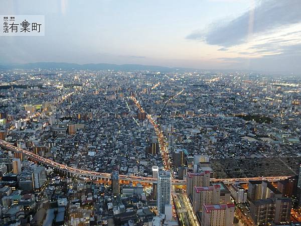 【日本大阪景點】阿倍野展望台HARUKAS：大阪不可錯過的絕美夜景，日本第一高樓眺望大阪市區；日景夜景一次捕獲，還有超可愛阿倍野熊伴手禮