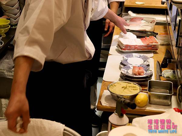 九州福岡美食推薦，迴轉壽司博多魚がし博多１番街，車站早餐推薦，平價壽司定食 (8 - 13).jpg