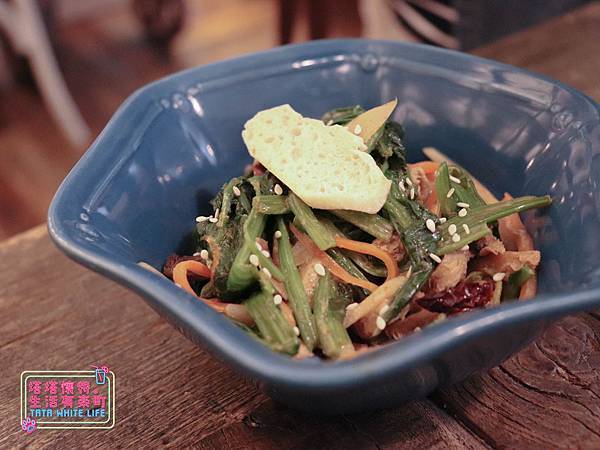 【塔塔懷特育兒生活】農人餐桌親子餐廳：台北親子餐廳推薦！餐點好吃，裝潢時尚，有兒童餐、寶寶粥與遊戲區-7666.jpg