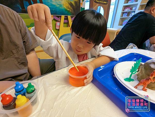 Tiger family親子課程:火山爆發超有趣實驗!STEAM課程分享-14.jpg Tiger family親子課程:火山爆發超有趣實驗!STEAM課程分享-14.jpg