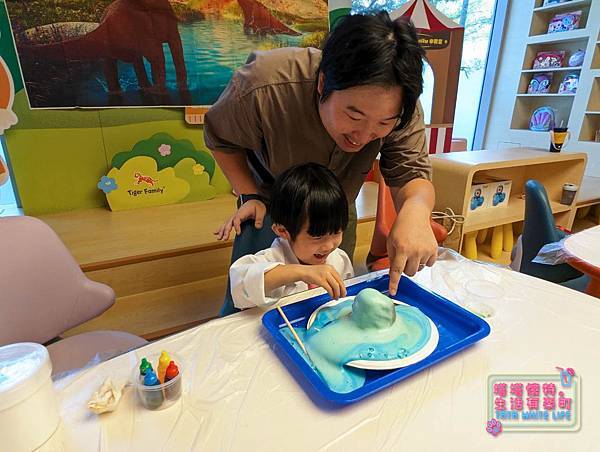 Tiger family親子課程:火山爆發超有趣實驗!STEAM手做課程分享,一起來參加恐龍驚奇科學派對!-29.jpg Tiger family親子課程:火山爆發超有趣實驗!STEAM手做課程分享,一起來參加恐龍驚奇科學派對!-29.jpg