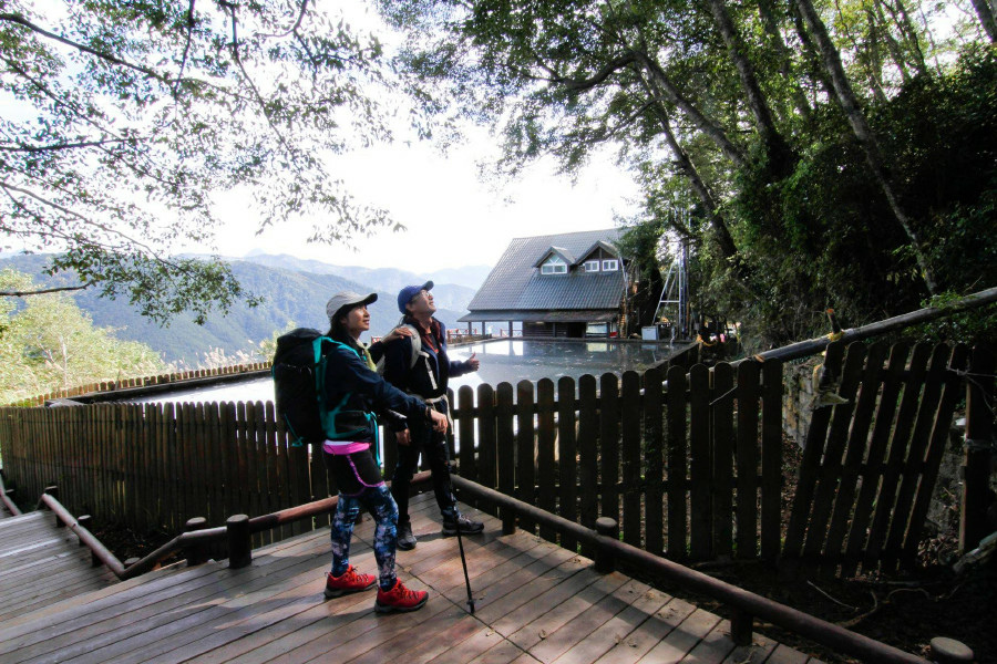 5bf375c11760e.jpg 5bf375c11760e.jpg