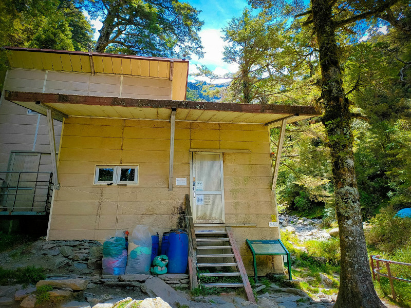 60adbfbec251f.jpg 60adbfbec251f.jpg