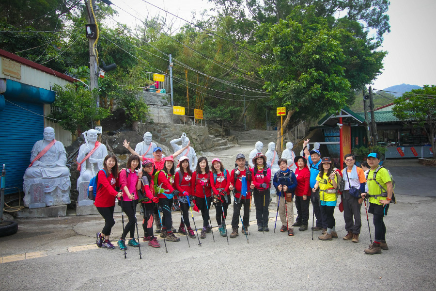 5cd12d046d870.jpg 5cd12d046d870.jpg