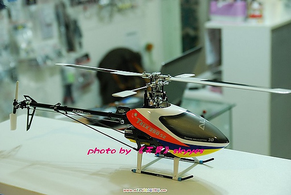 《天異》遙控直升機/模型直昇機/RC 亞拓250