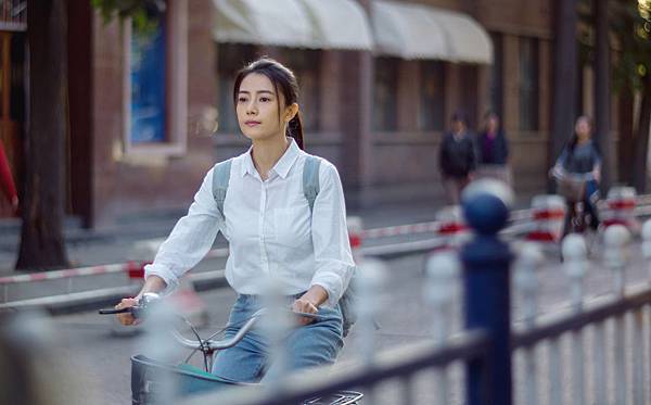 高圆圆騎單車 高圆圆騎單車