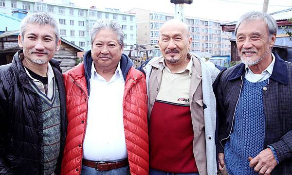 徐克(左起)、洪金寶、麥嘉、石天.jpg 徐克(左起)、洪金寶、麥嘉、石天.jpg