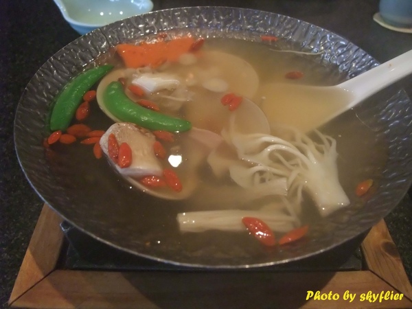 2009_0614香菇蚌湯.jpg