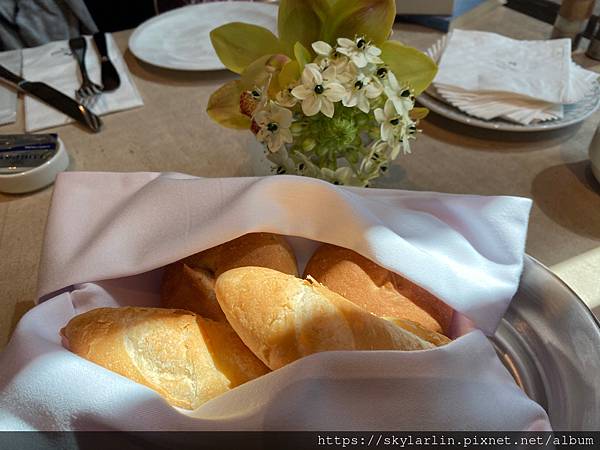 【The Chapter Café】台北信義誠品行旅一樓無 【The Chapter Café】台北信義誠品行旅一樓無