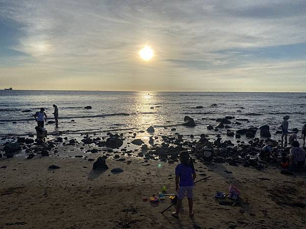 【淡水沙侖】淡水老街、渡淪、沙侖海灘 走走 @捷運淡水站