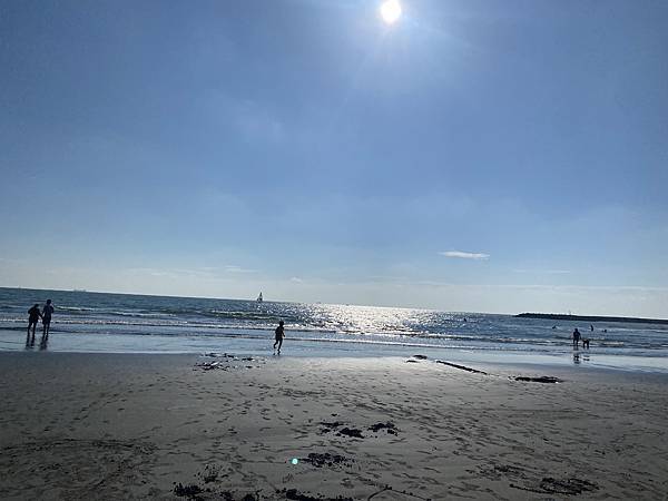 【漁光島】偷得浮生半日閒,走走沙灘等日落 【漁光島】偷得浮生半日閒,走走沙灘等日落