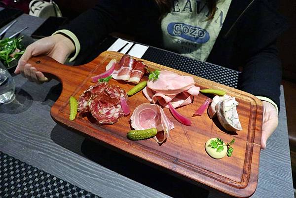 紅點熟成肉餐廳