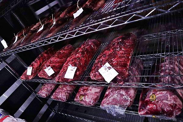 紅點熟成肉餐廳