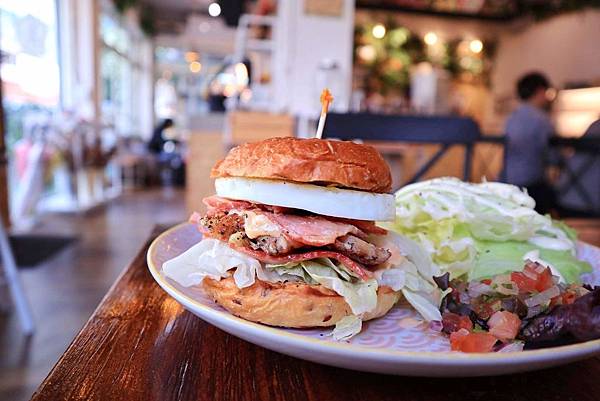 伍伍零550 - 咖啡與餐