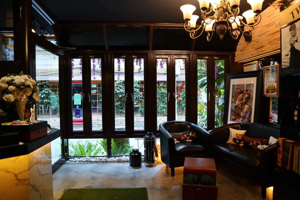 French Windows 法蘭綺瑥朵茶餐館