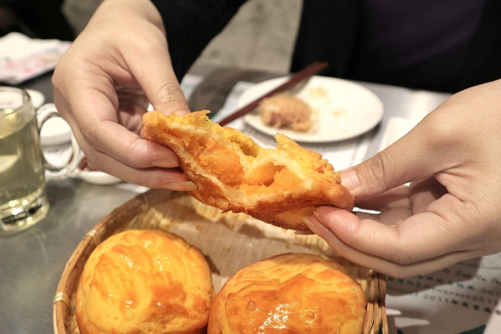 PicsArt_05-01-01.12.48-01