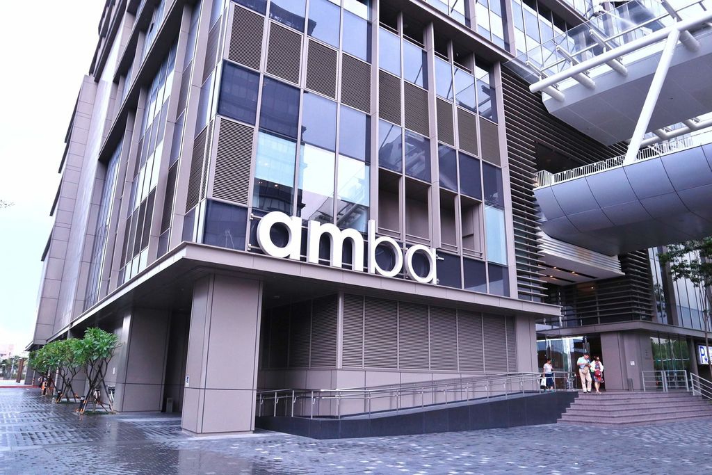 QUE原木燒烤餐廳