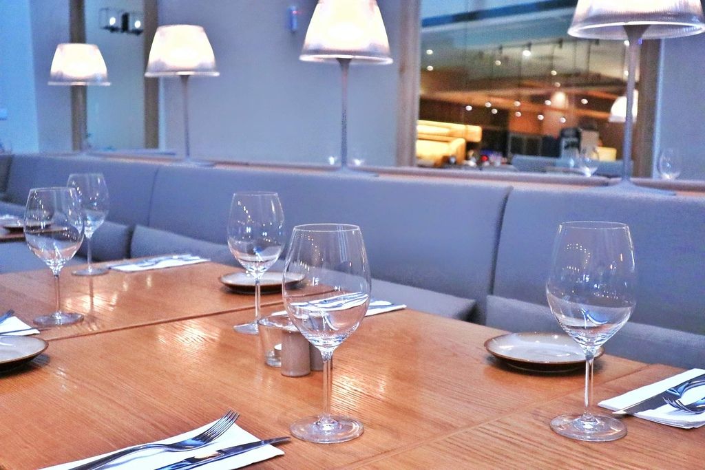 QUE原木燒烤餐廳