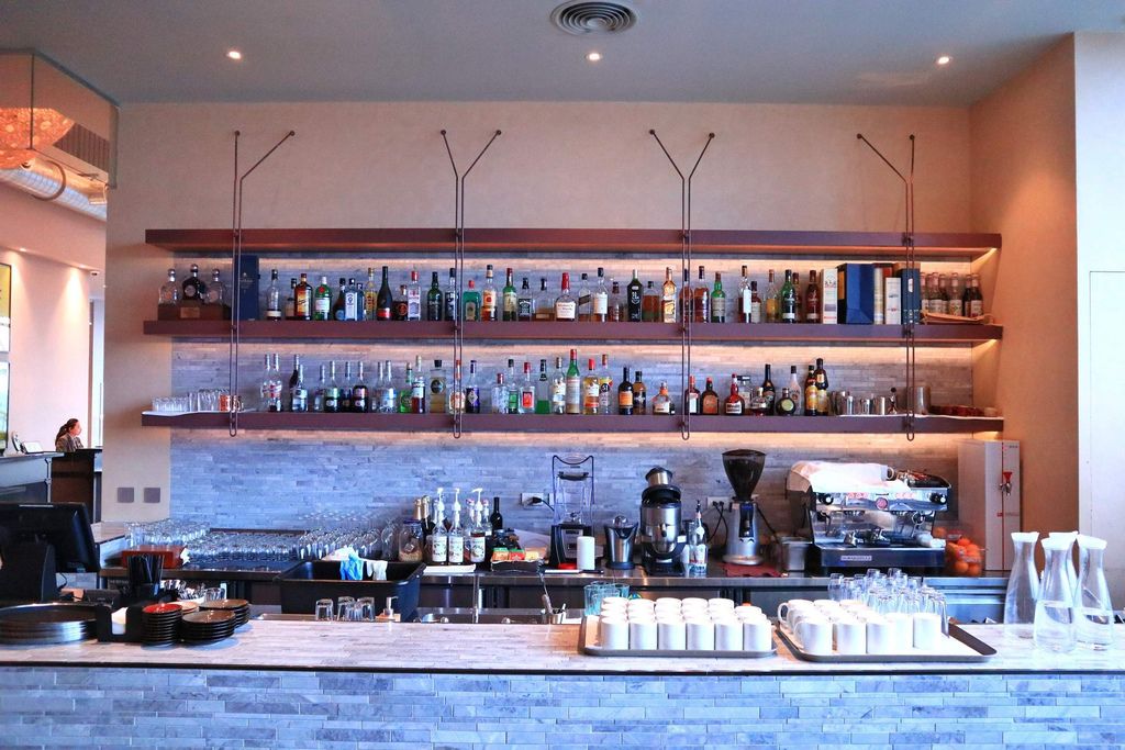 QUE原木燒烤餐廳