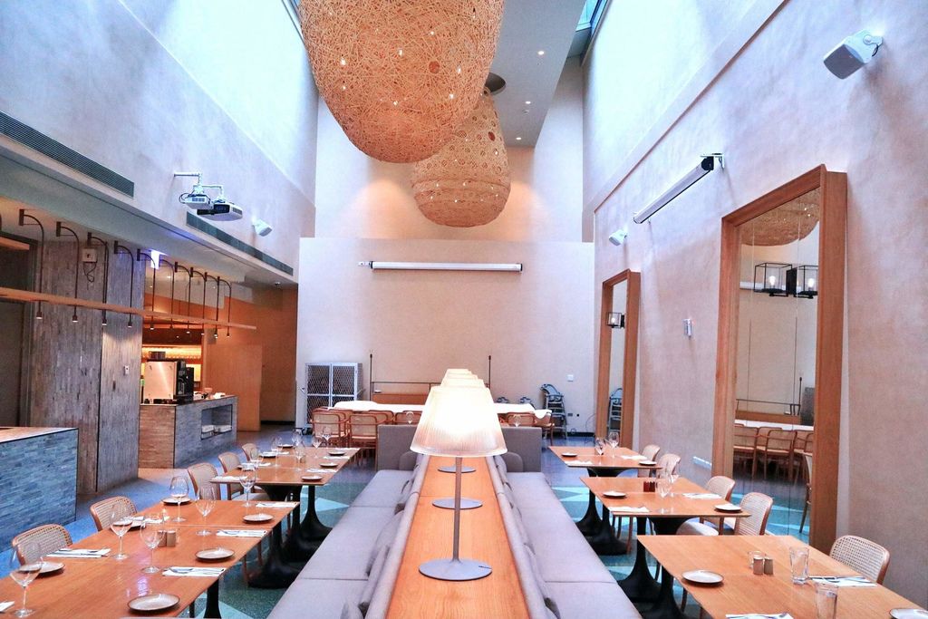 QUE原木燒烤餐廳