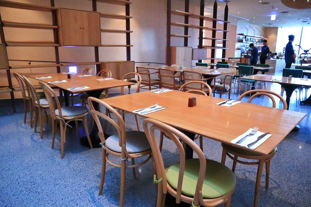 QUE原木燒烤餐廳