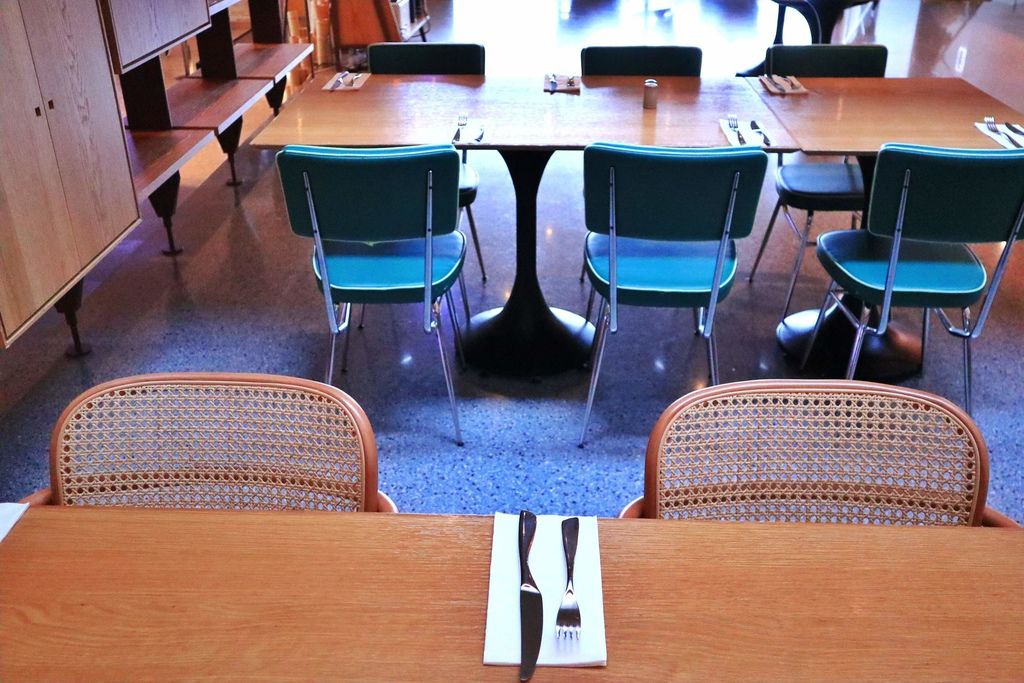 QUE原木燒烤餐廳