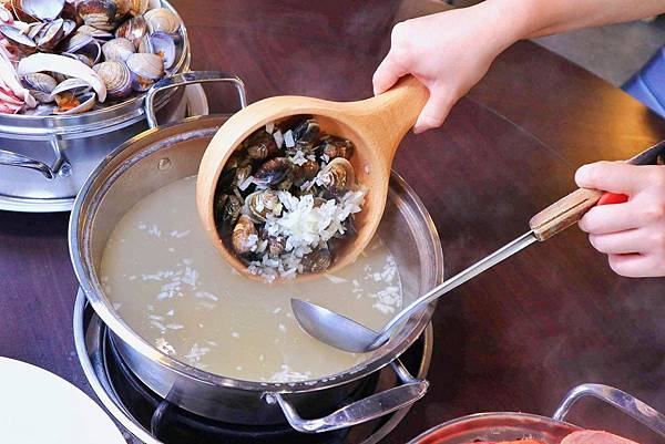 2018-10-20 03.52.12 2.jpg