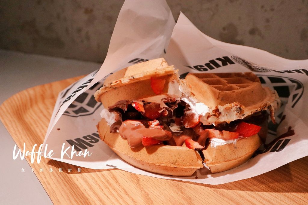 【韓國釜山美食】Waffle Khan鬆餅(와플칸):釜山南浦洞美食商圈內超人氣鬆餅