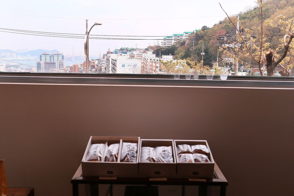 【韓國釜山美食】二代名菓이대명과:釜山必買伴手禮,傳承一甲子韓式煎餅(外帶) @女子的休假計劃 이대명과(二代名菓)草梁845