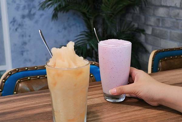 2019-07-09 07.55.00 3.jpg