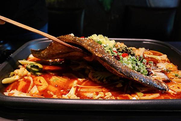 一品言巴渝特色餐館