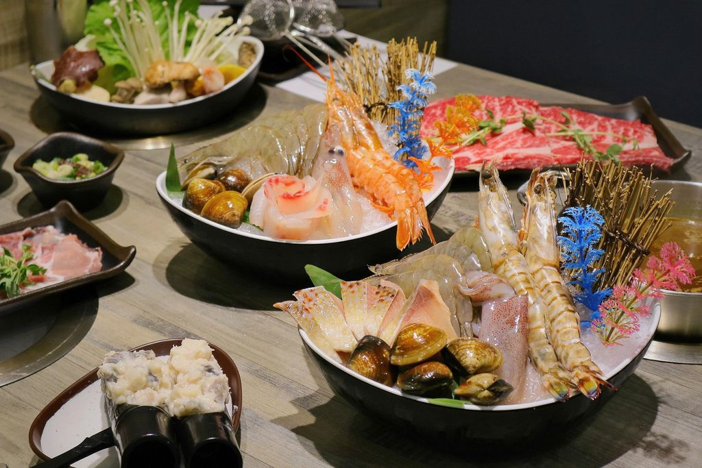 【新北蘆洲】剪刀石頭布鍋物專賣店:歡迎挑戰猜拳鍋 /蘆洲火鍋 /石頭火鍋