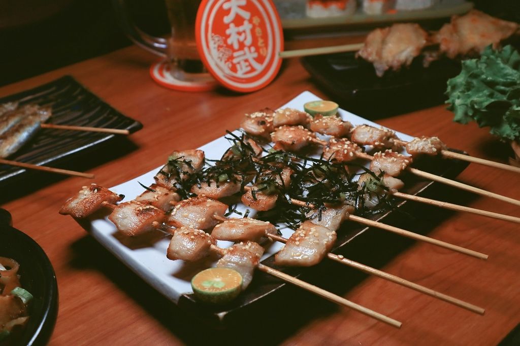 日式居酒屋,串燒,新竹美食,下酒菜,平價美食,燒肉,氛圍佳,新竹,居酒屋,大村武串燒居酒屋,平價串