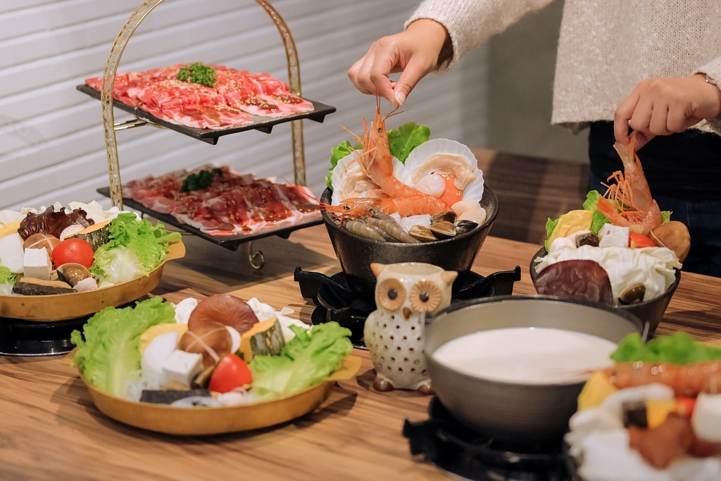 咕咕咕嚕,昆布火鍋,韓式銅盤烤肉,安格斯牛小排,台灣黑毛梅花豬,濕式熟成,忠孝復興站,台北,大安,日式昆布火鍋,火鍋,韓式,銅盤烤肉,東區火鍋,麻辣鍋,昆布鍋,滷肉飯,吃到