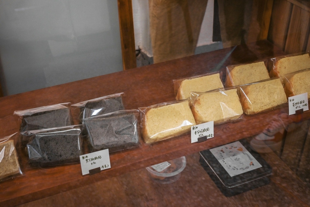 小麥菓子|台中人氣戚風蛋糕,日式燒菓子專賣(外帶) @女子的休假計劃 DSC_4353-01.jpg