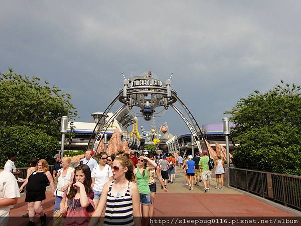 Magic Kingdom-09