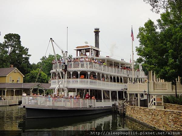 Magic Kingdom-32