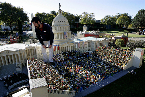 Legoland-Barack-Obama-inauguration_44562791.jpg Legoland-Barack-Obama-inauguration_44562791.jpg