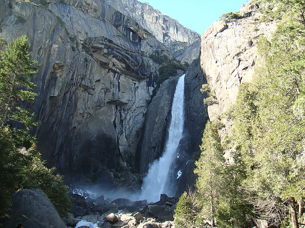 Yosemite Falls-2.jpg