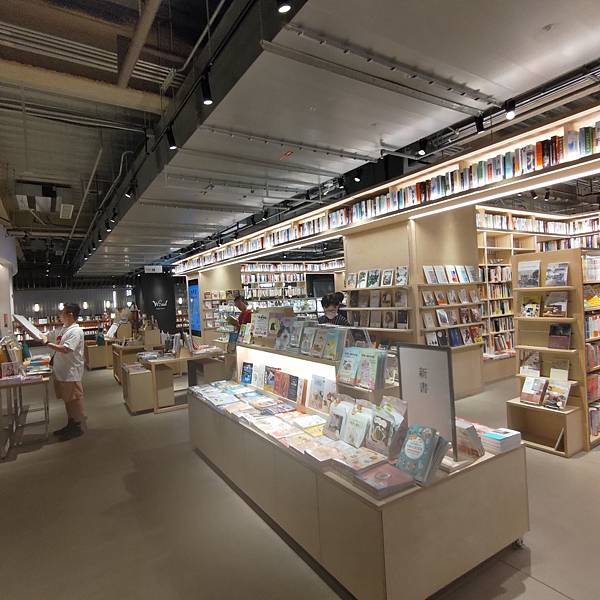 蔦屋書店桃園 (17).jpg