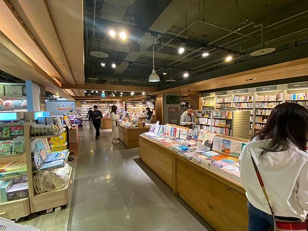 誠品生活板橋店 (8).jpg