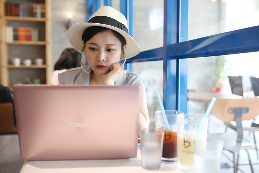 ASUS ZENBOOK - 16