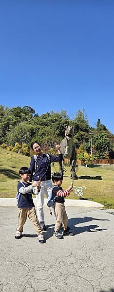 南投霧峰 九九峰動物樂園：名副其實的動物樂園/ 近距離觀賞鳥