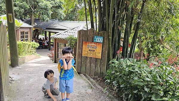 新北五股 碧瑤山莊庭院餐廳：庭園餐廳/ 豐富變化桌菜/ 家人