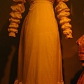 VA museum-baggy dress ???