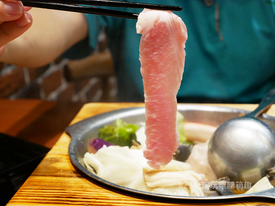 台中豐原家樂福美食裊裊鍋物滿滿蛤蜊蛤蛤鍋 (25).png