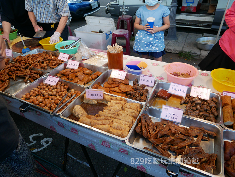 台中鰲峰路夜市清水國中對面必吃美食孫家冰滷味石頭碳烤玉米鹿港香酥蚵仔煎 (2).png