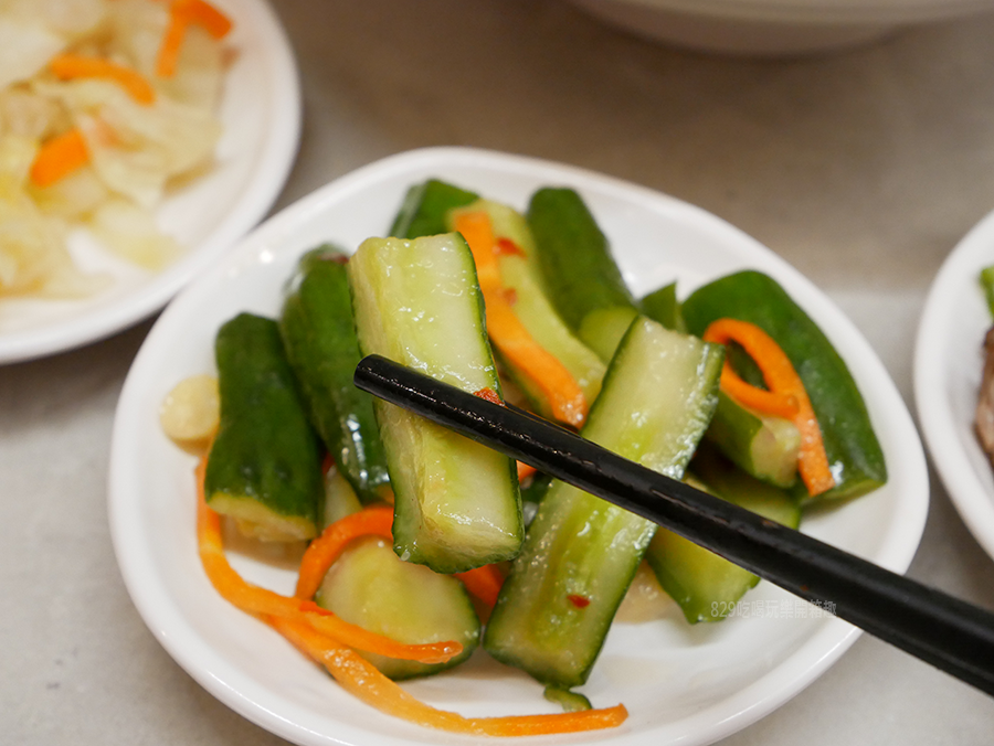 台中北屯牛肉麵緣起麵食館販售牛肉麵、水餃、湯品北平路美食 (14).png